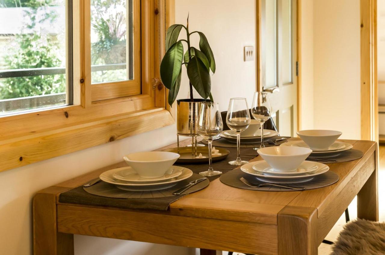 Fern Lodge - 2 Bedroom Log Cabin - Saint Florence - Tenby Luaran gambar