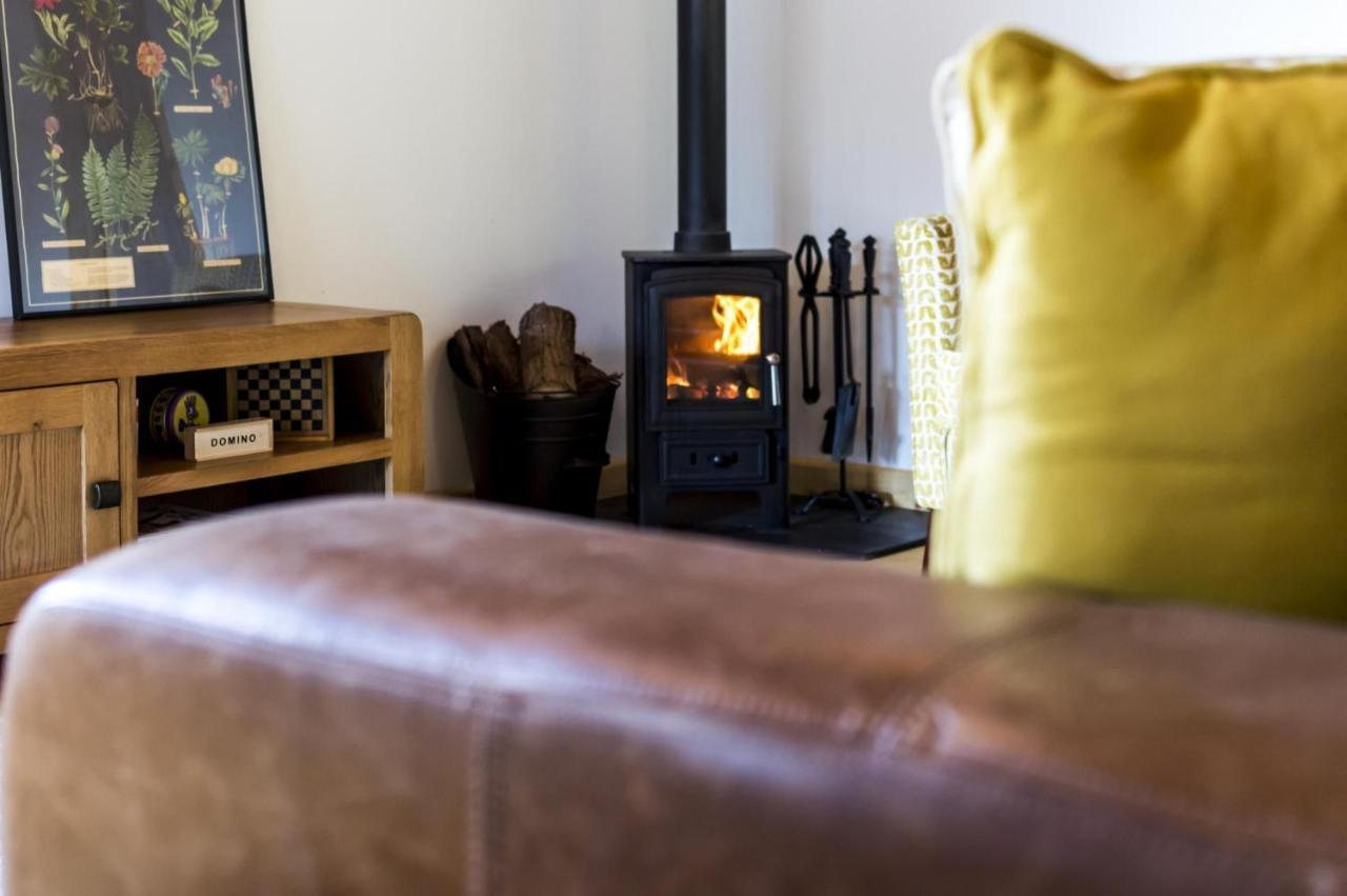 Fern Lodge - 2 Bedroom Log Cabin - Saint Florence - Tenby Luaran gambar