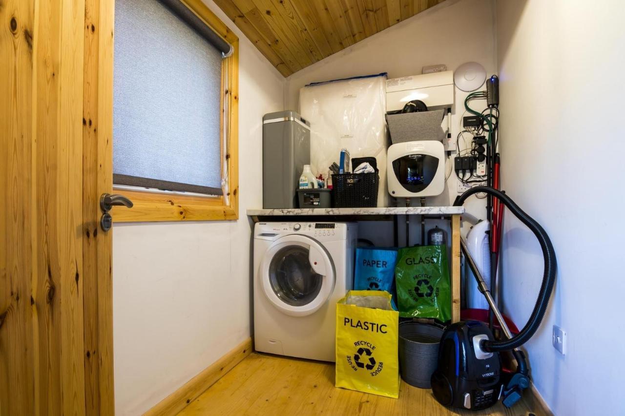 Fern Lodge - 2 Bedroom Log Cabin - Saint Florence - Tenby Luaran gambar