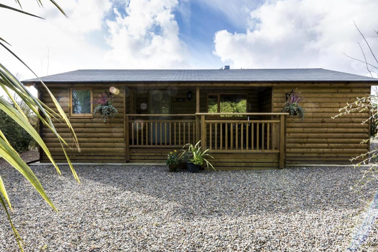Fern Lodge - 2 Bedroom Log Cabin - Saint Florence - Tenby Luaran gambar